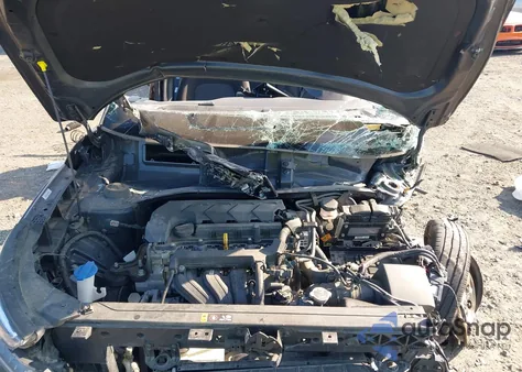 2020 Hyundai Venue Se z USA, uszkodzony, nr VIN KMHRB8A32LU039478